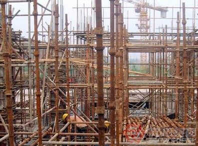 外墻鋼管架腳手架多少錢一副？